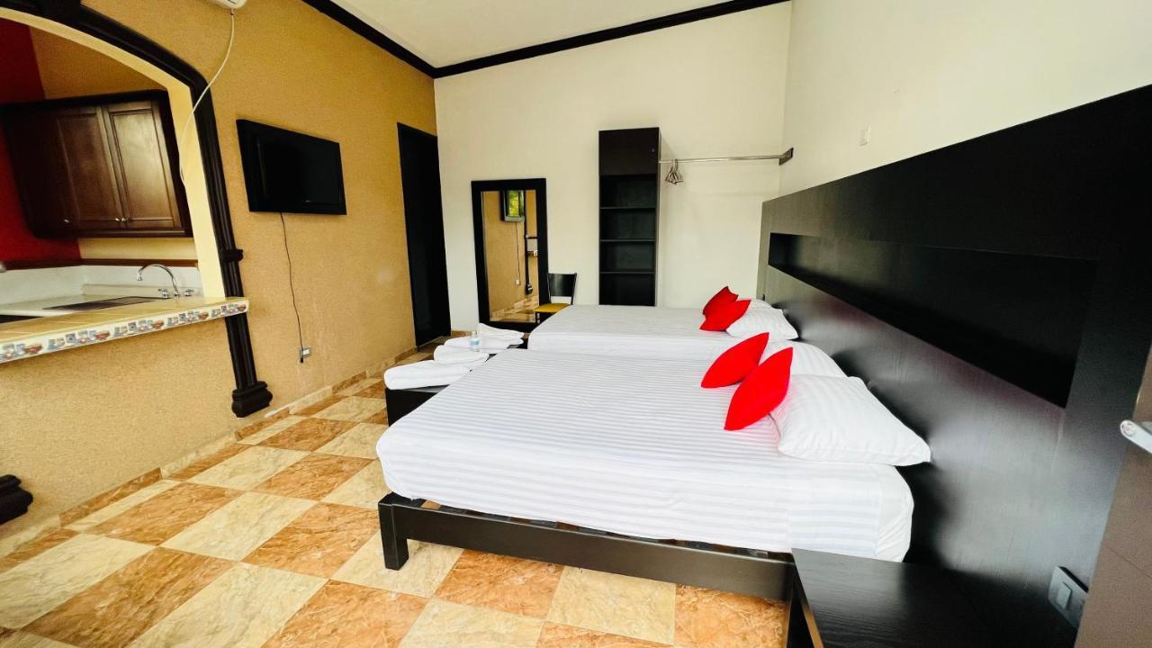 Hotel Villa Pralaya Jiutepec Buitenkant foto