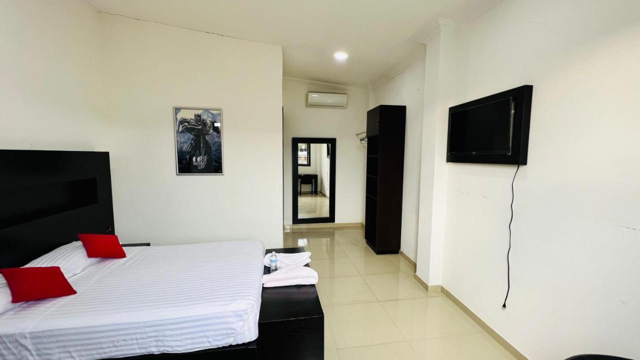 Hotel Villa Pralaya Jiutepec Buitenkant foto